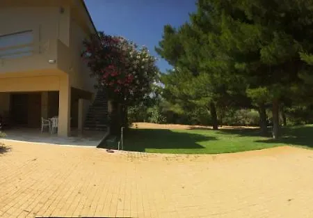 Ktima Magiste Rafina (Attica)